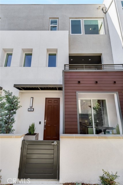 MLS #OC25237078 image #1