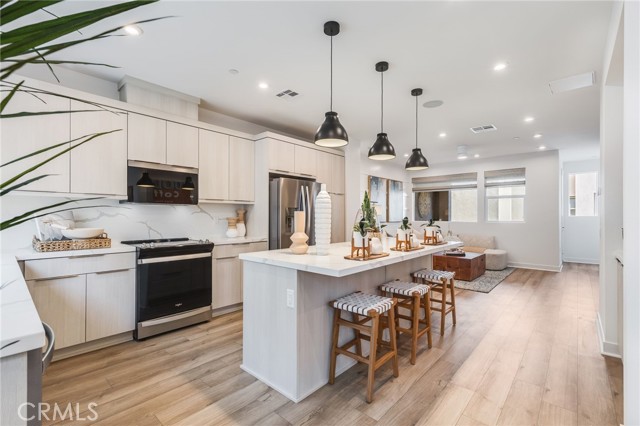 MLS #OC25237078 image #10