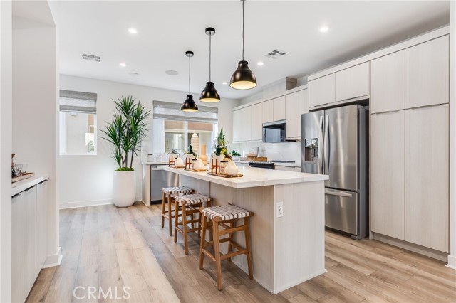 MLS #OC25237078 image #5