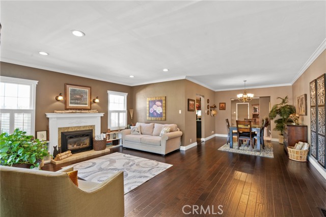 MLS #OC25237091 image #0