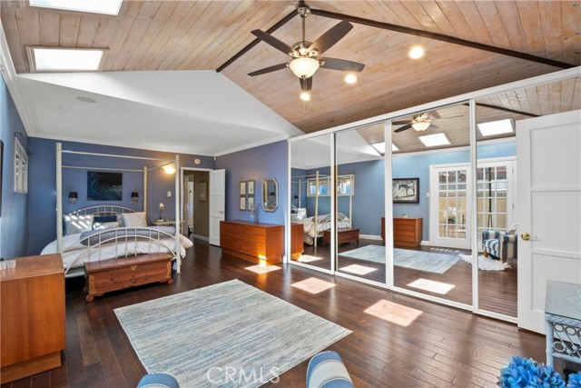MLS #OC25237091 image #16