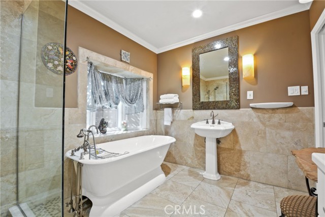 MLS #OC25237091 image #21