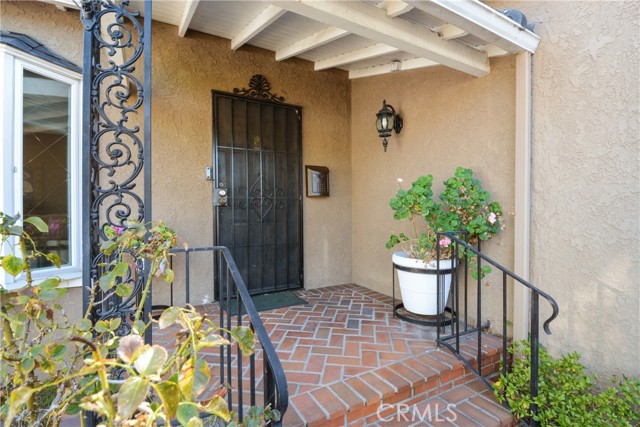 MLS #OC25237091 image #4