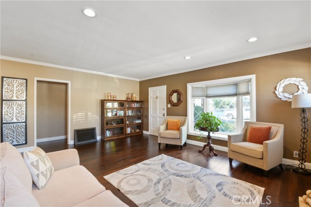 MLS #OC25237091 image #6