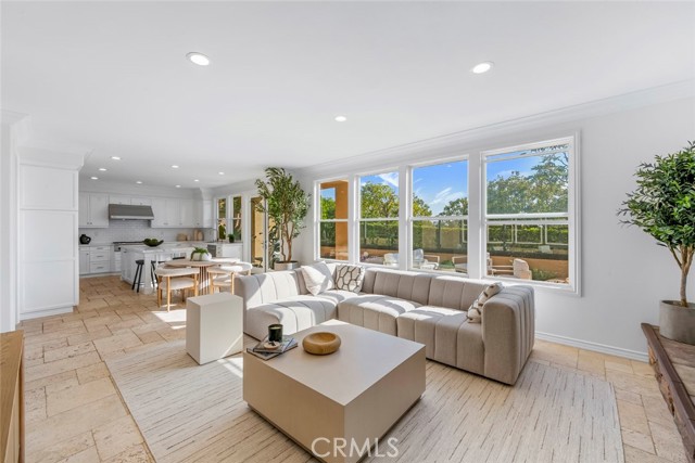 MLS #OC25237123 image #10