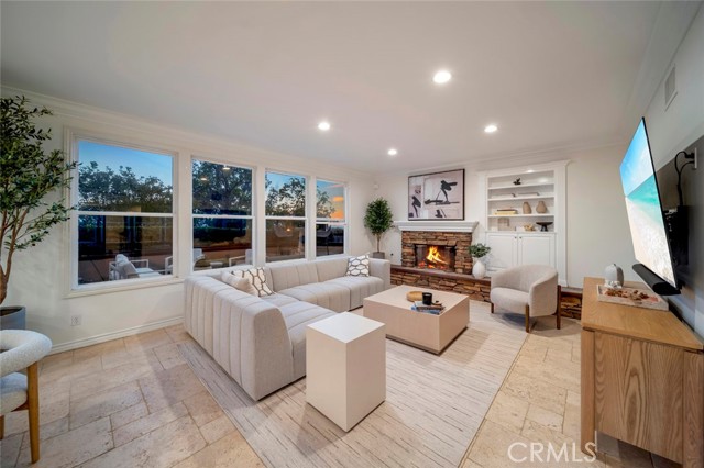 MLS #OC25237123 image #17