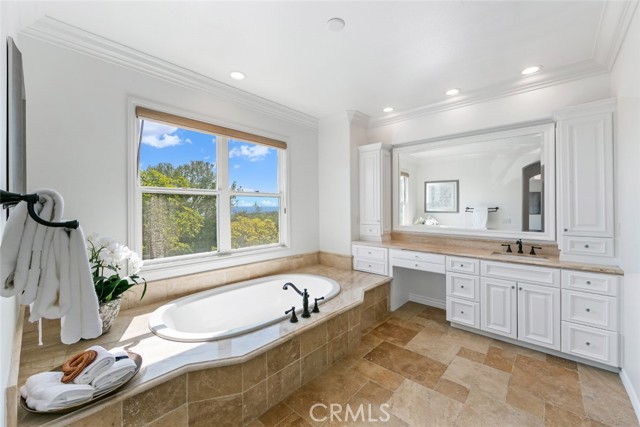 MLS #OC25237123 image #37