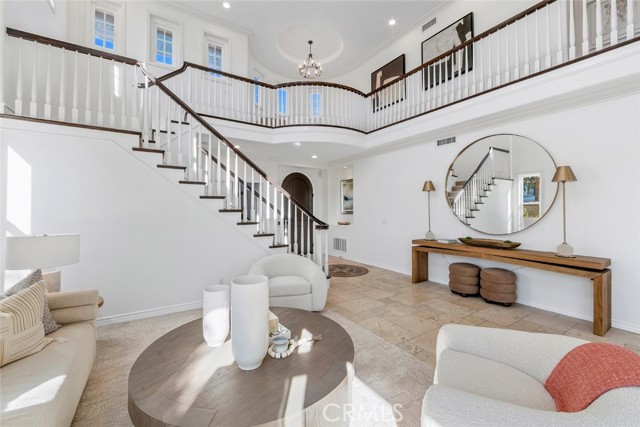 MLS #OC25237123 image #4