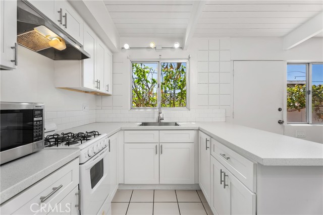 MLS #OC25237165 image #17