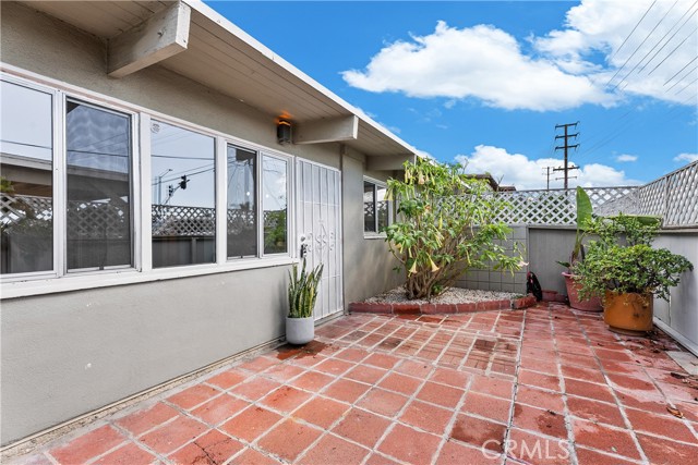 MLS #OC25237165 image #5