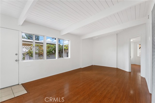 MLS #OC25237165 image #9