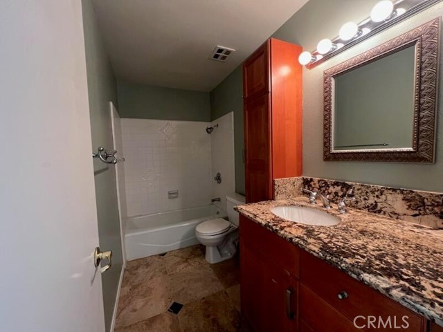 MLS #OC25237166 image #24