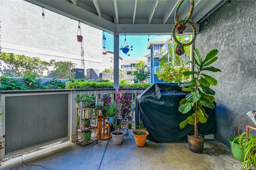 MLS #OC25237168 image #20