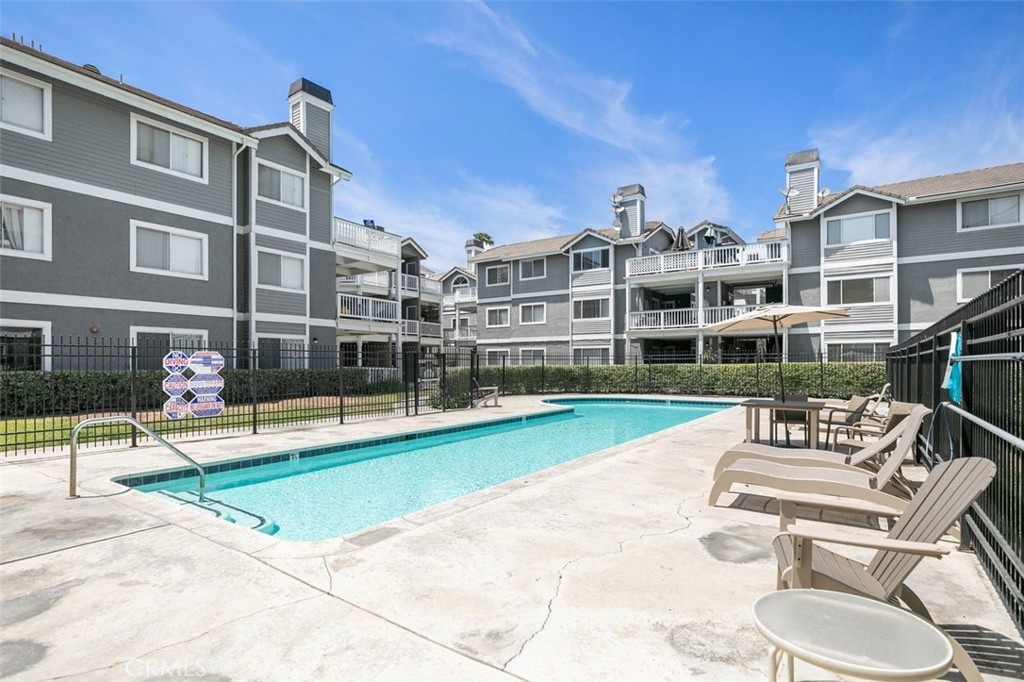 MLS #OC25237168 image #28