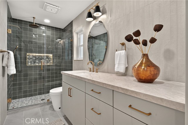 MLS #OC25237216 image #17