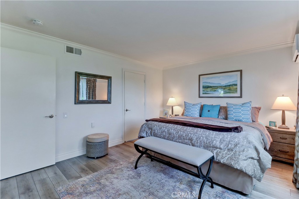 MLS #OC25237275 image #19