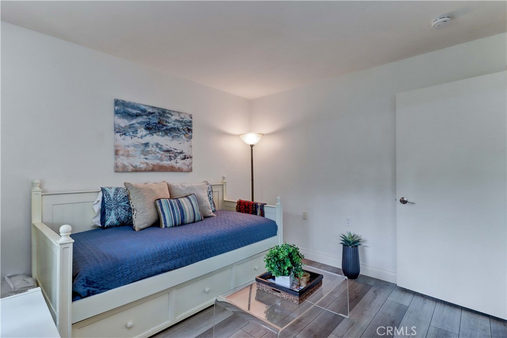 MLS #OC25237275 image #24