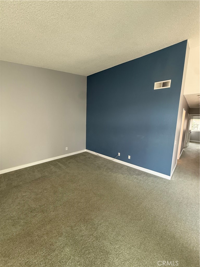 MLS #OC25237301 image #10