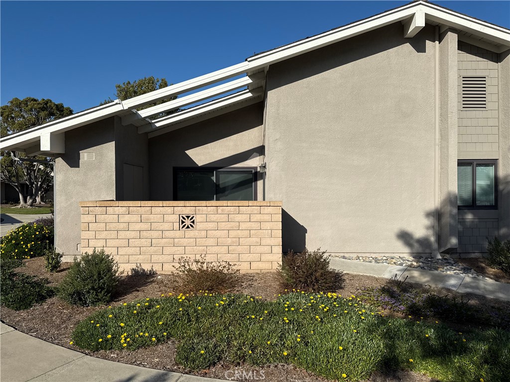 MLS #OC25237301 image #3