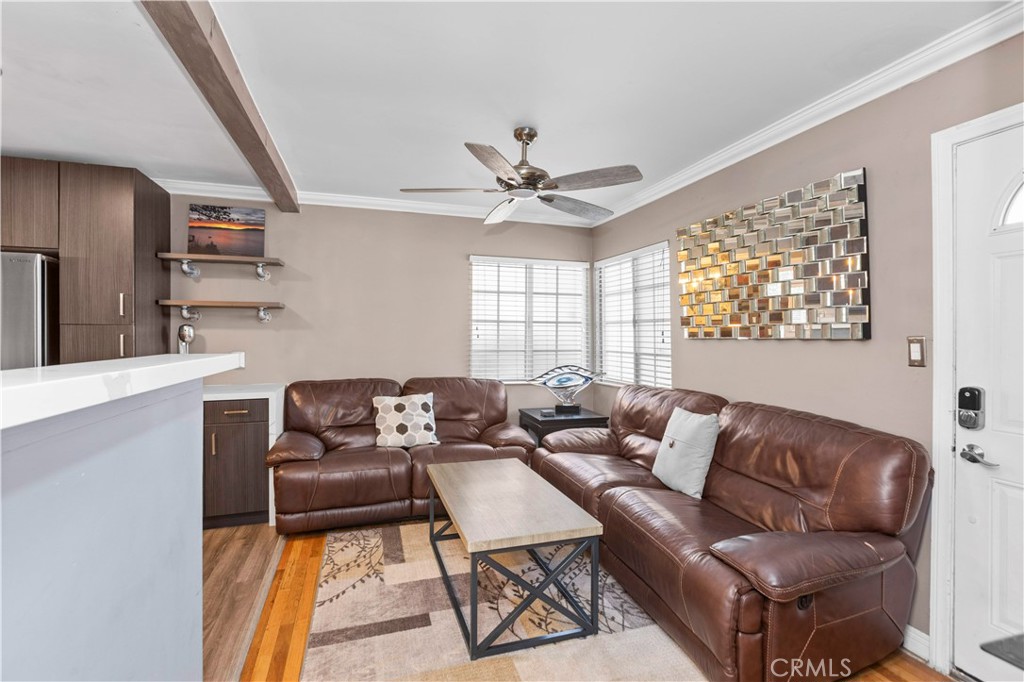 MLS #OC25237400 image #10