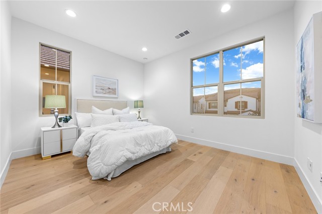 MLS #OC25237434 image #51