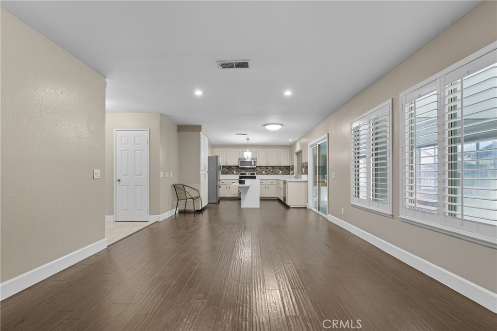 MLS #OC25237596 image #12