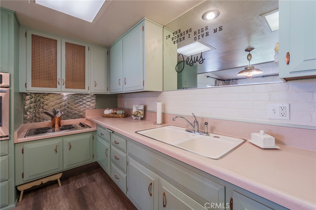 MLS #OC25237613 image #19