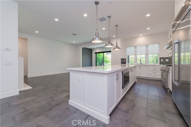 MLS #OC25237680 image #12