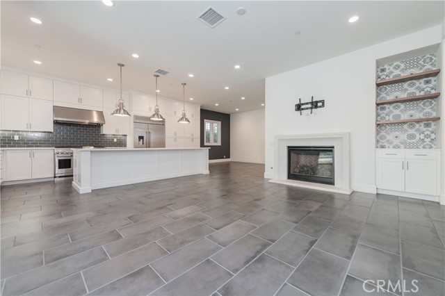 MLS #OC25237680 image #15