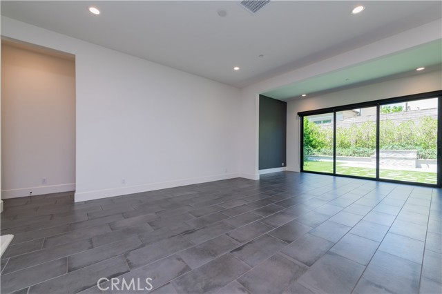 MLS #OC25237680 image #17