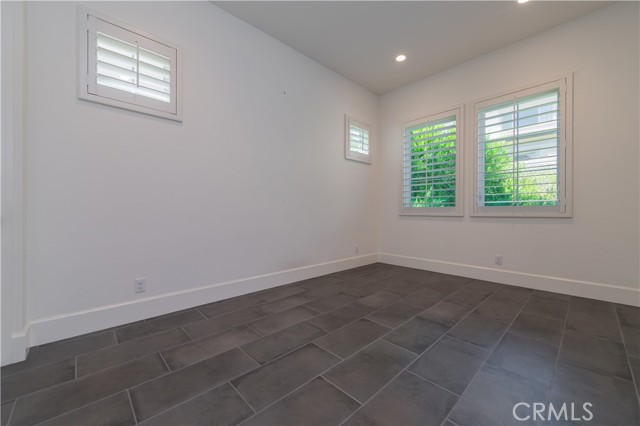 MLS #OC25237680 image #19