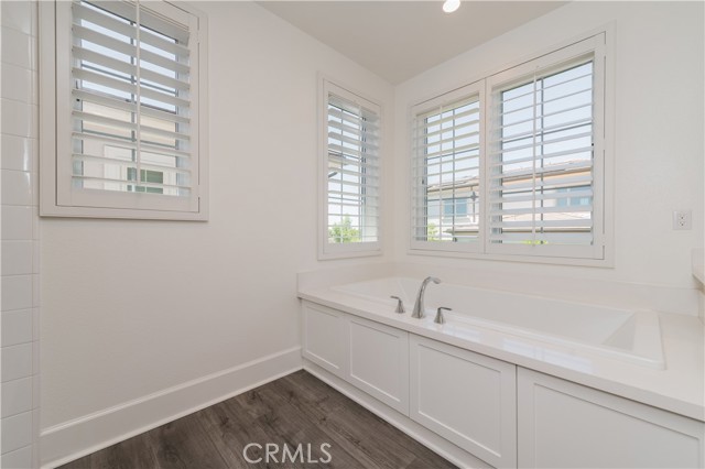 MLS #OC25237680 image #36