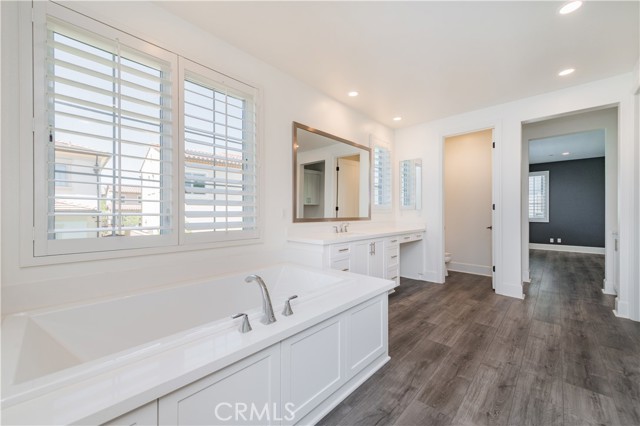 MLS #OC25237680 image #40