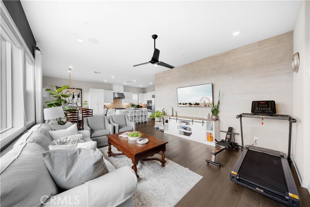 MLS #OC25237681 image #13