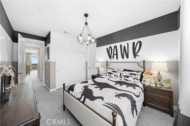 MLS #OC25237681 image #32