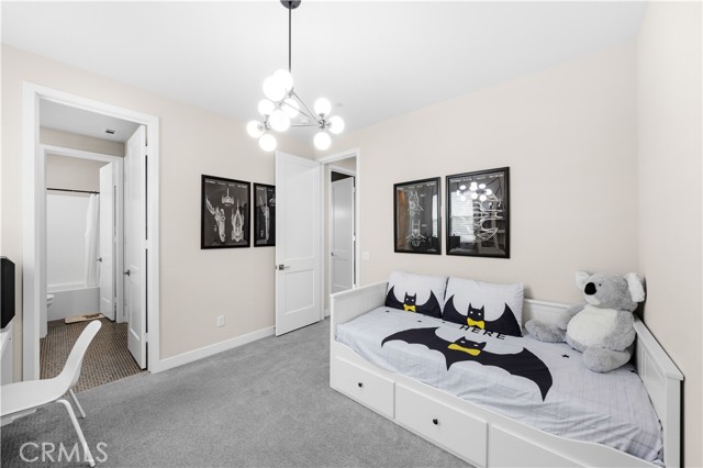 MLS #OC25237681 image #34