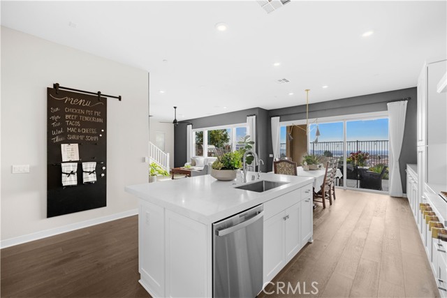 MLS #OC25237681 image #5