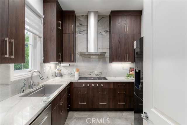 MLS #OC25237698 image #24