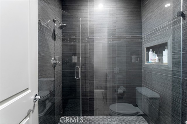 MLS #OC25237698 image #38