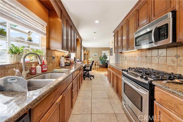 MLS #OC25237725 image #12