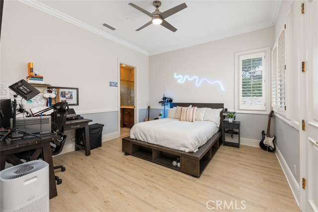 MLS #OC25237764 image #40