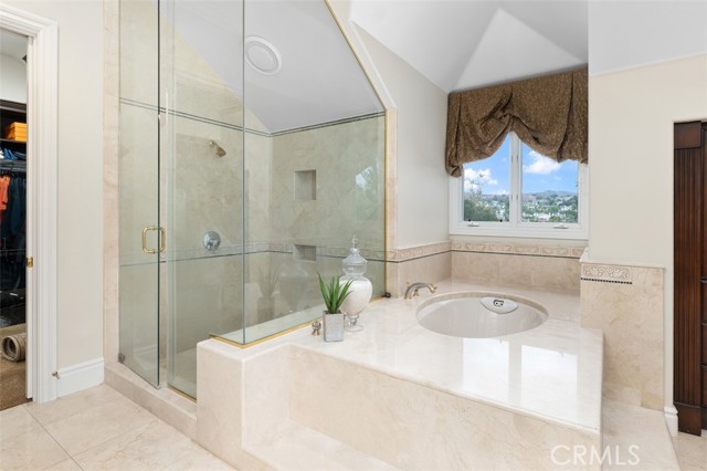 MLS #OC25237764 image #43