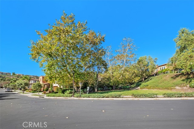 MLS #OC25237782 image #33