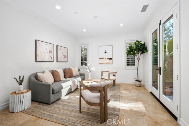 MLS #OC25237782 image #9