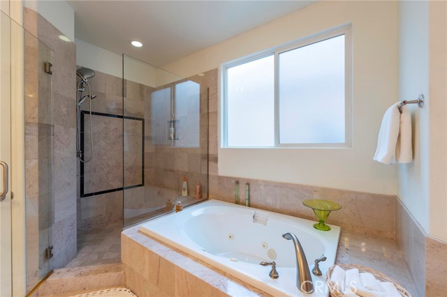 MLS #OC25237839 image #12