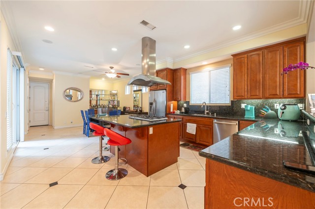 MLS #OC25237839 image #30