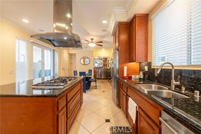 MLS #OC25237839 image #34