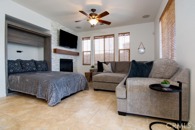 MLS #OC25237883 image #19