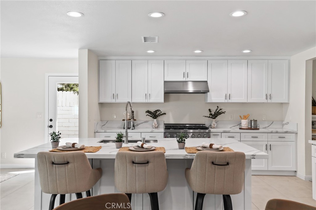 MLS #OC25237892 image #14