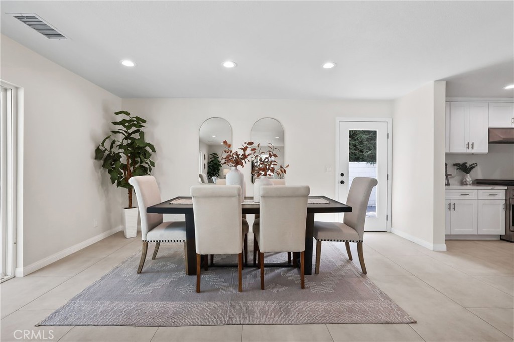 MLS #OC25237892 image #24